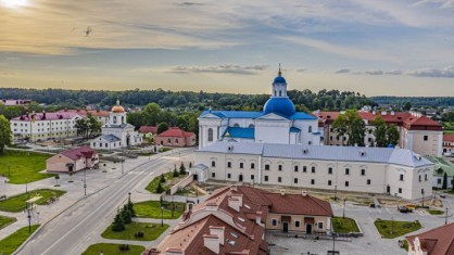ПОЕЗДКА В СВЯТО-УСПЕ́НСКИЙ ЖИРО́ВИЧСКИЙ МОНАСТЫ́РЬ.