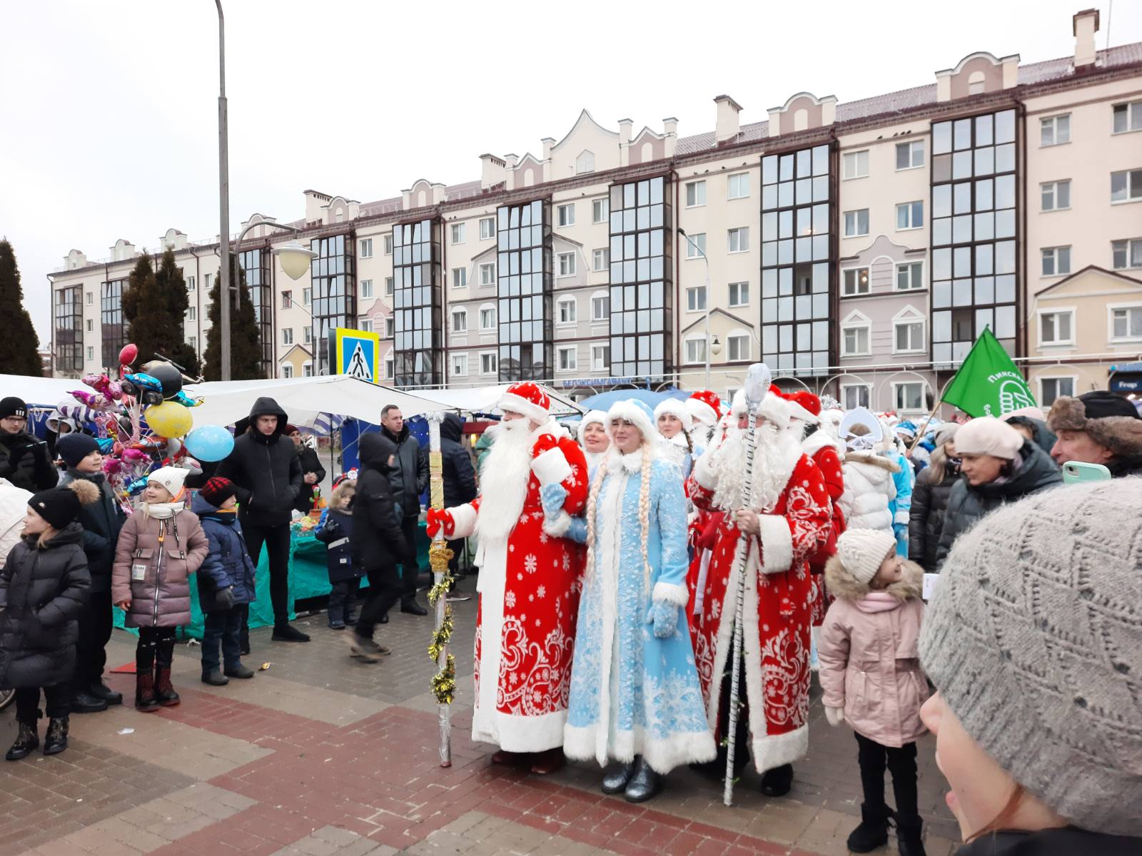 Медицинские работники Пинской детской больницы завоевали Диплом «Лучшие  образы» в конкурсе «Супер Дед Мороз и Супер-Снегурочка»!