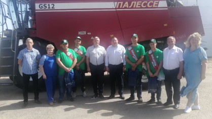 Отраслевой профсоюз поблагодарил тружеников района, вручив ценные подарки передовикам производства
