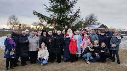 Профком Каменецкой райбольницы организовал для своих сотрудников праздничную туристическую поездку «Бездежский фартушок»