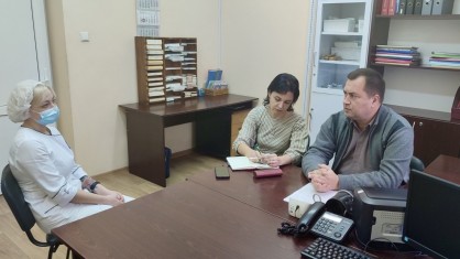 Выездной правовой профсоюзный прием граждан прошел в Ляховичах