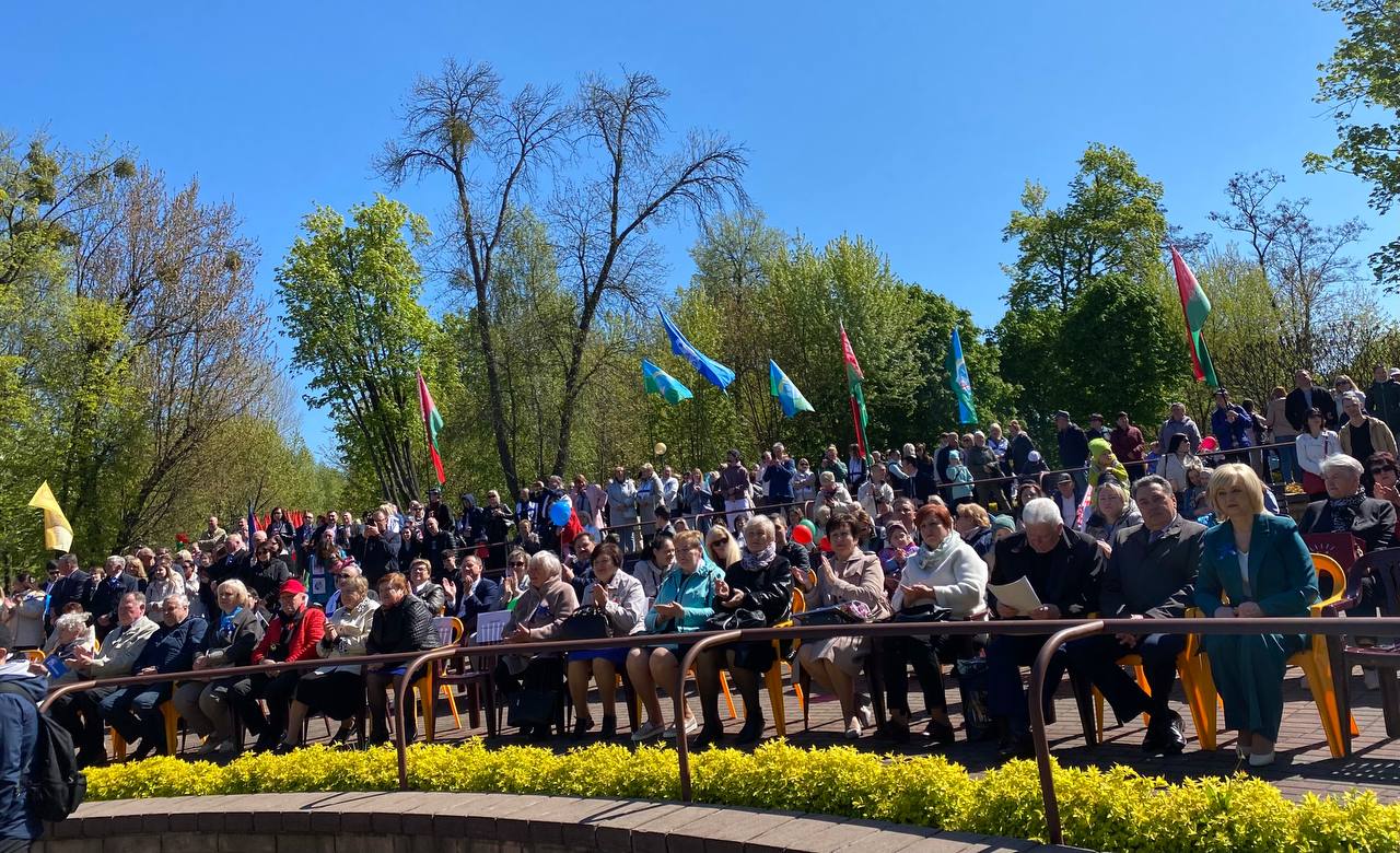 1 мая в городе Бресте в парке культуры и отдыха состоялось награждение  профсоюзных активистов по результатам конкурса Умельцы Брестчины в  номинации «Лучший по профессии»