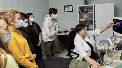 Учащиеся выпускных классов Лунинецкой школы познакомились с профессией медицинского работника