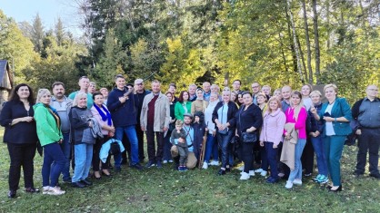 По местам партизанской славы отправились руководители и председатели профкомов медучреждений Брестской области