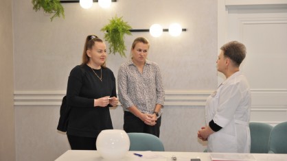 Счастливые новоселы: фельдшер-лаборант и медсестра-анестезиолог в Брестской областной клинической больнице
