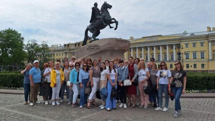 Профсоюзная экскурсия в блистательный Санкт-Петербург: незабываемые впечатления и укрепление отношений