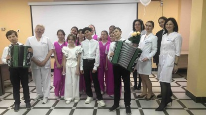 Праздничный концерт состоялся в Детской областной больнице
