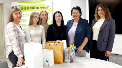 «В школу с Добрым Сердцем»: студенты Брестского госмедколледжа подарили частичку тепла ребятам из ЦКРОиР